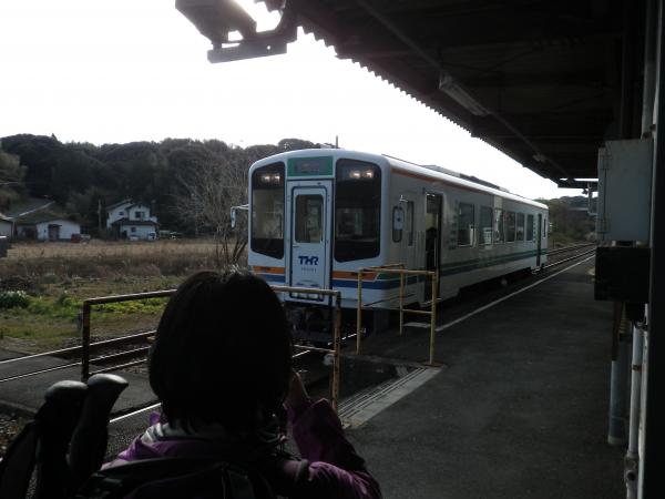 天竜浜名湖鉄道の１両編成（？）のワンマン電車から今日の登山はスタートします。